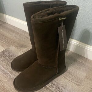 Bearpaw women boots NWT
